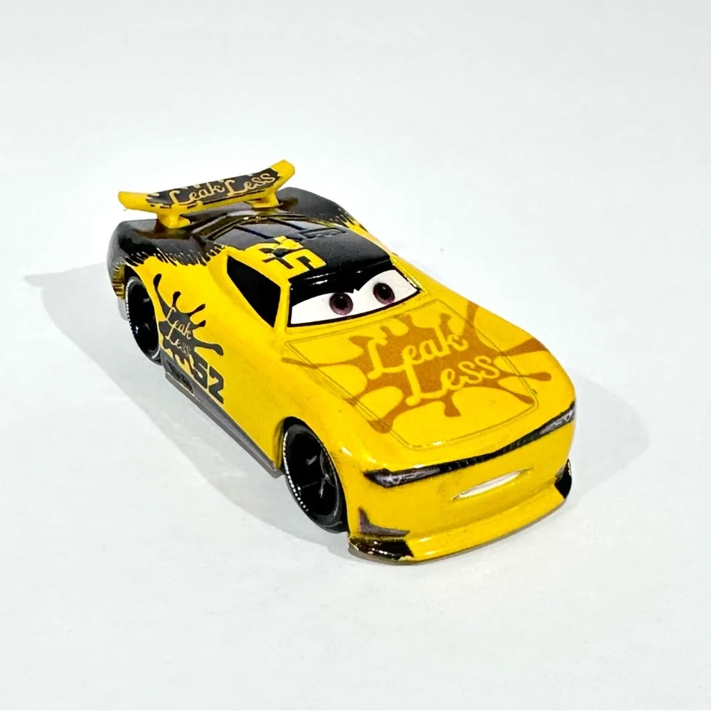 Disney Cars 3 George New-Win Leak Less #52 Next Gen Racer Die-cast 1:55